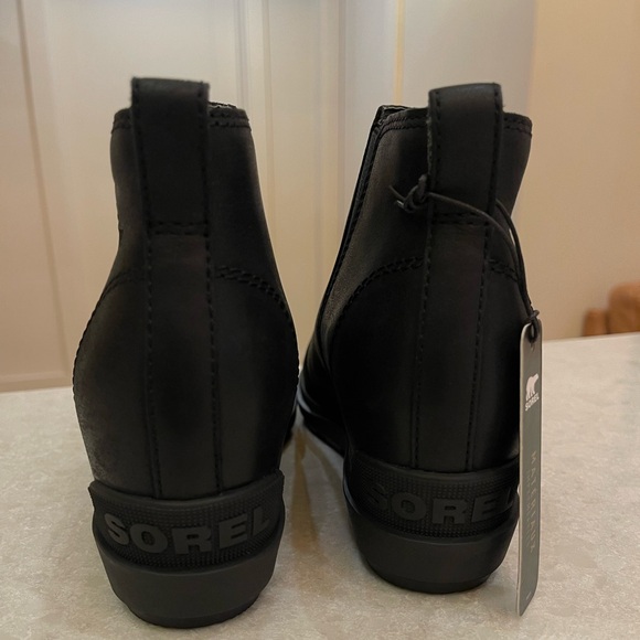 SOREL Evie II Zip Waterproof Ankle Boot (Women) In Black Size 7.5 - Picture 11 of 14